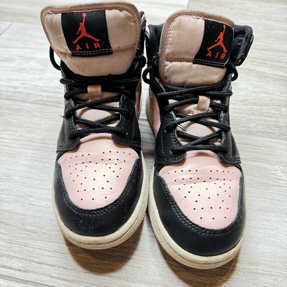AIR JORDAN 1 Mid GS Crimson & Pink Size 3.5 - Picture 12 of 14